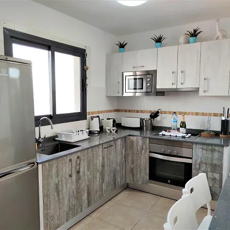 Zinnia بلايا بلانكا