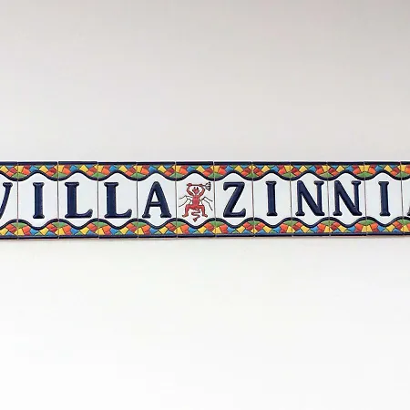 Zinnia بيت للعطل